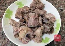 Illustration of how to make braised pork ribs with rice 5