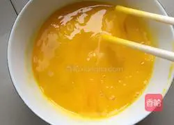 Illustration of how to make egg fried rice 2