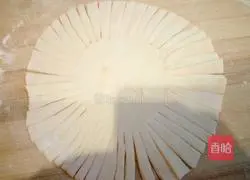 Illustration of how to make flower steamed buns 4