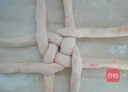 Illustration of how to make carrot and hydrangea steamed buns 10