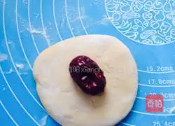 Illustration of how to make pumpkin little hedgehog steamed buns 9