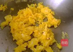 Fried rice with shrimps Illustration of how to do it 7