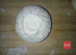 Illustration of how to make egg and fennel buns 16