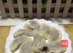 Illustration of how to make fungus dumpling stuffing 7