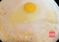 Illustration of how to make ham and egg pancakes 3