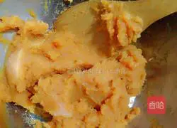 Illustration of how to make sweet potato bean paste cake 3