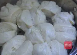 Illustration of making old noodle steamed buns 3