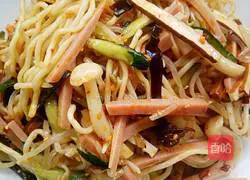 Illustration of Spicy Cold Noodles 4