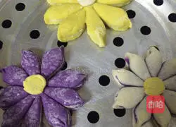 Illustration of how to make flower steamed buns 19