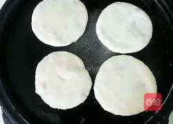 How to make green onion pancakes 7