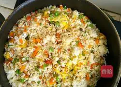 Illustration of how to make egg fried rice 4