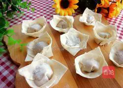 Illustration of how to make cabbage and pork wontons 10