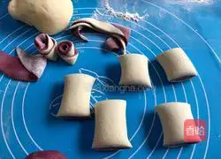 Illustration of how to make two-color steamed buns 11