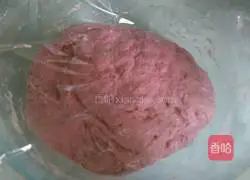 Illustration of how to make dragon fruit peel steamed buns 8