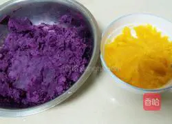 Coconut-flavored two-color potato cake recipe 4