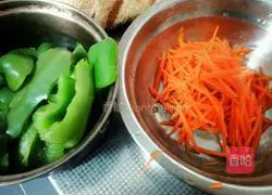 Illustration of how to make beef and vegetable buns 5