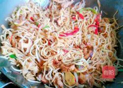 Cumin fried noodles recipe 5