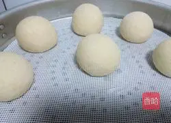 Illustration of how to make two kinds of steamed buns 13