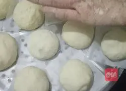 Illustration of how to make steamed buns 4