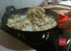 Illustration of how to make fried rice 12