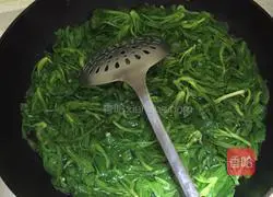 Illustration of how to make noodles, vegetable and meat buns 5