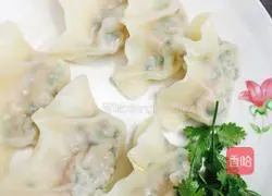 Illustration of how to make dumplings stuffed with chives 13