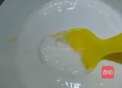 Illustration of how to make potato shredded egg pancakes 3
