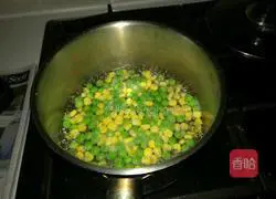 Illustration of how to make curry fried rice 3