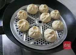 Illustration of how to make steamed buns 9