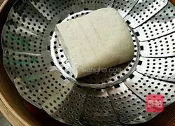 Illustration of how to make carrot and tofu dumplings 4