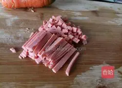 Illustration of how to make ham fried rice 2