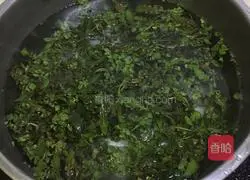 Illustration of how to make shepherd's purse egg pancake 2