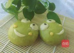 Illustration of how to make frog steamed buns 12