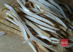 Illustration of how to make homemade soup noodles 6