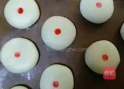 I love this simple rose cake recipe 6