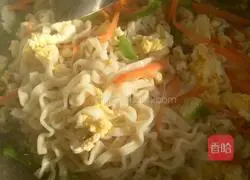 Illustration of how to make fried noodles 5