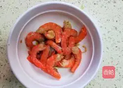 Celery, Shrimp and Egg Fried Rice Recipe Illustration 2