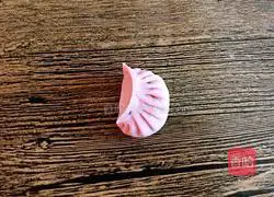 Illustration of how to wrap half-moon dumplings 8