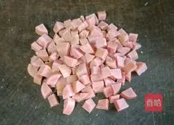 Illustration of how to make meatballs, beans and fried rice 4