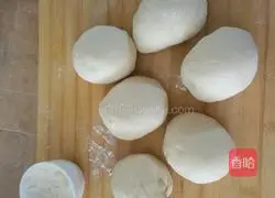 Spring Blossoms Steamed Bun Recipe Illustration 4