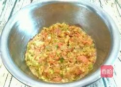 Illustration of how to make celery and pork patties 7