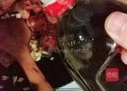 Illustration of how to make braised pork ribs with rice 7