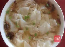 Illustration of how to make small wontons 4