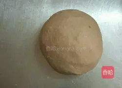 Illustration of how to make red bean paste steamed buns 2