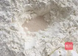 Illustration of how to make pumpkin milk steamed buns 3