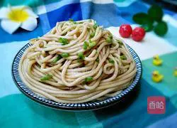 Illustration of how to make scallion oil noodles 12 