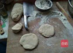 Illustration of how to make dough pancakes 3