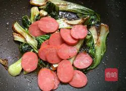 Illustration of home-style ham fried noodles 7