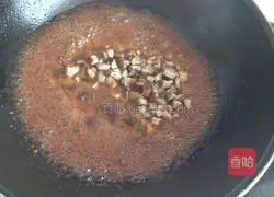 Recipe for Mushroom Beef Noodles Illustration 8