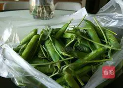 Xinwen Gourmet Scallop, Shrimp, Egg Fried Rice Recipe Illustration 1